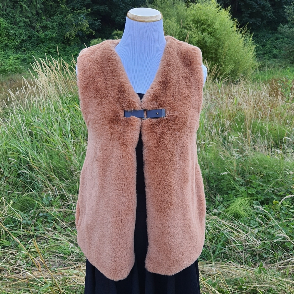 Zara girls fuzzy vest